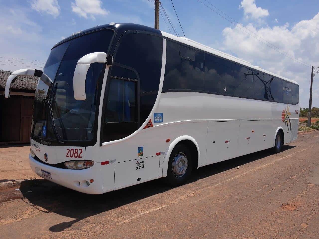 Transporte de funcionários através de Micro-ônibus e Ônibus - Locação de  Vans, ônibus em Brasilia